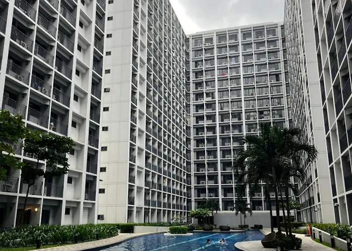 Shore 2 Tower 2 Aparthotel Manila